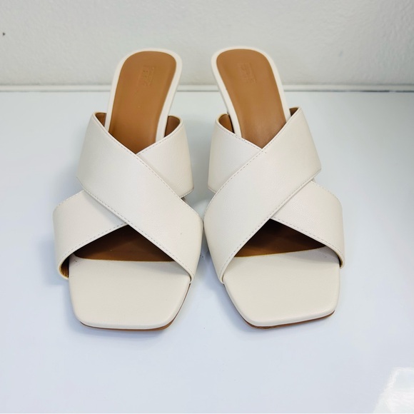 Elegant Cream Women's Slide Sandals - Picture 1 of 11